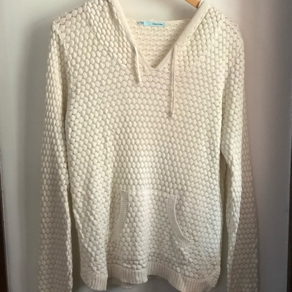 ⚪️MAURICES 90s Cream Textured Cute Sweater ❄️